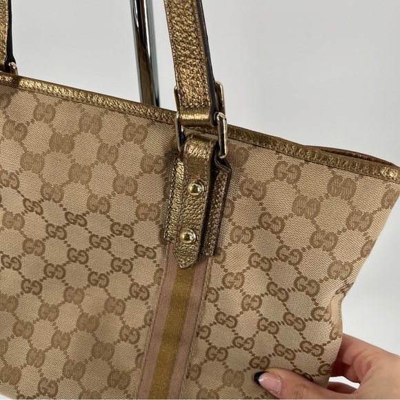 GUCCI JOLICOEUR Authentic Sherry Tote Bag with GUCCI Ball Charm keychain - Picture 8 of 16